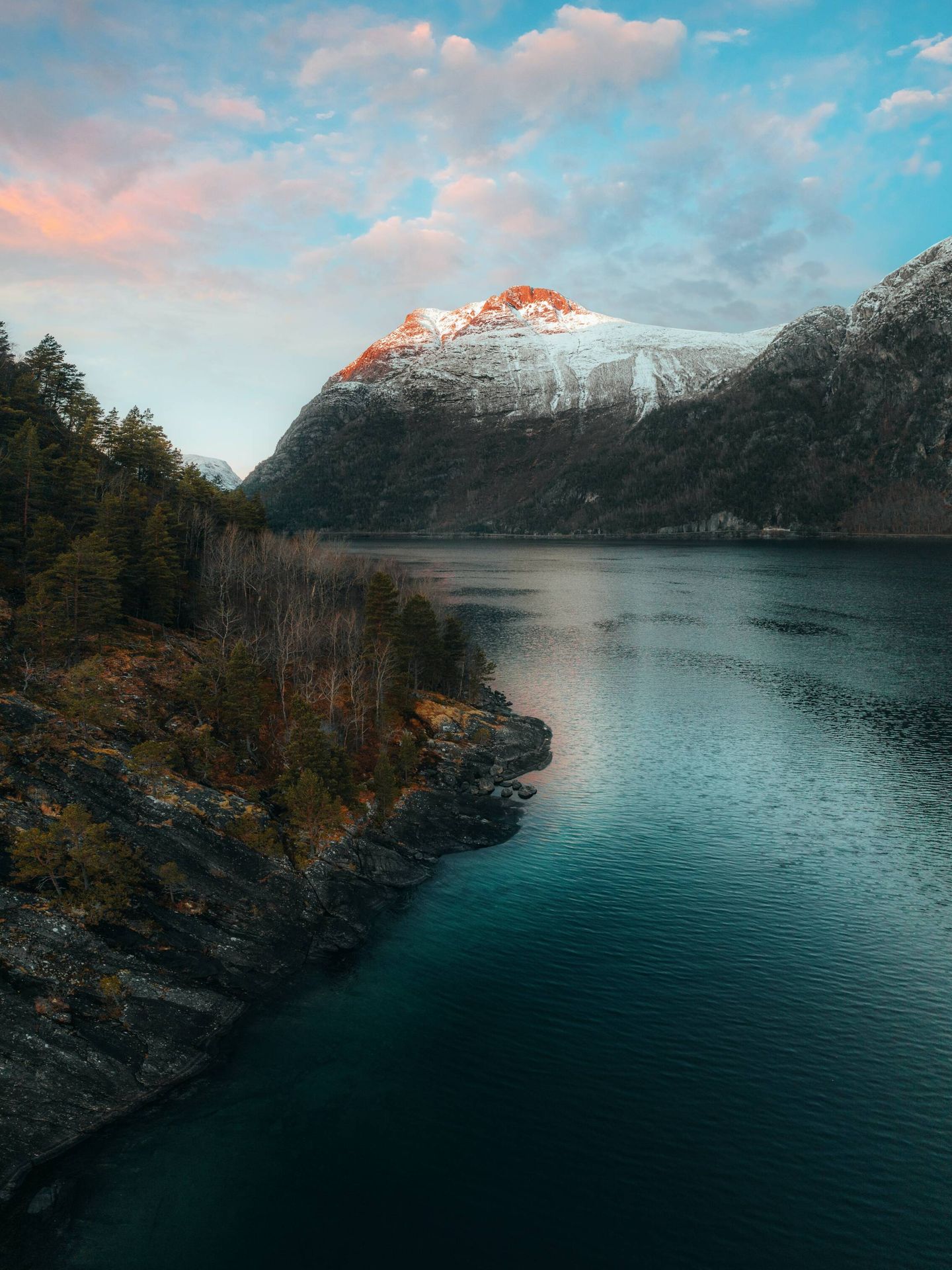 Uno de los espectaculares paisajes que podréis admirar si elegís Noruega. (Stijn Dijkstra/Pexels)