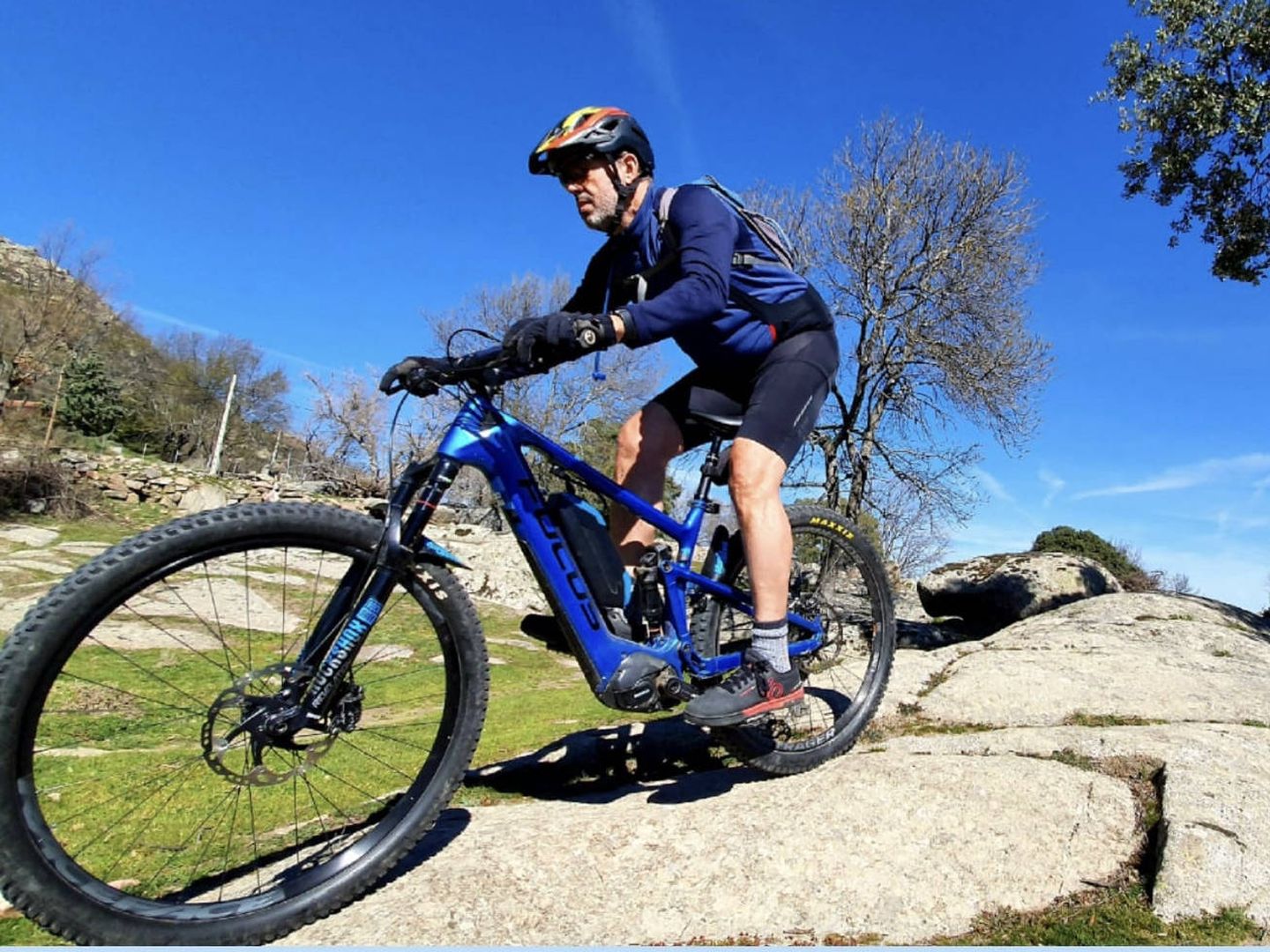 La 'tija pija' para el sillín: Es una revolución en la bicicleta de  montaña moderna