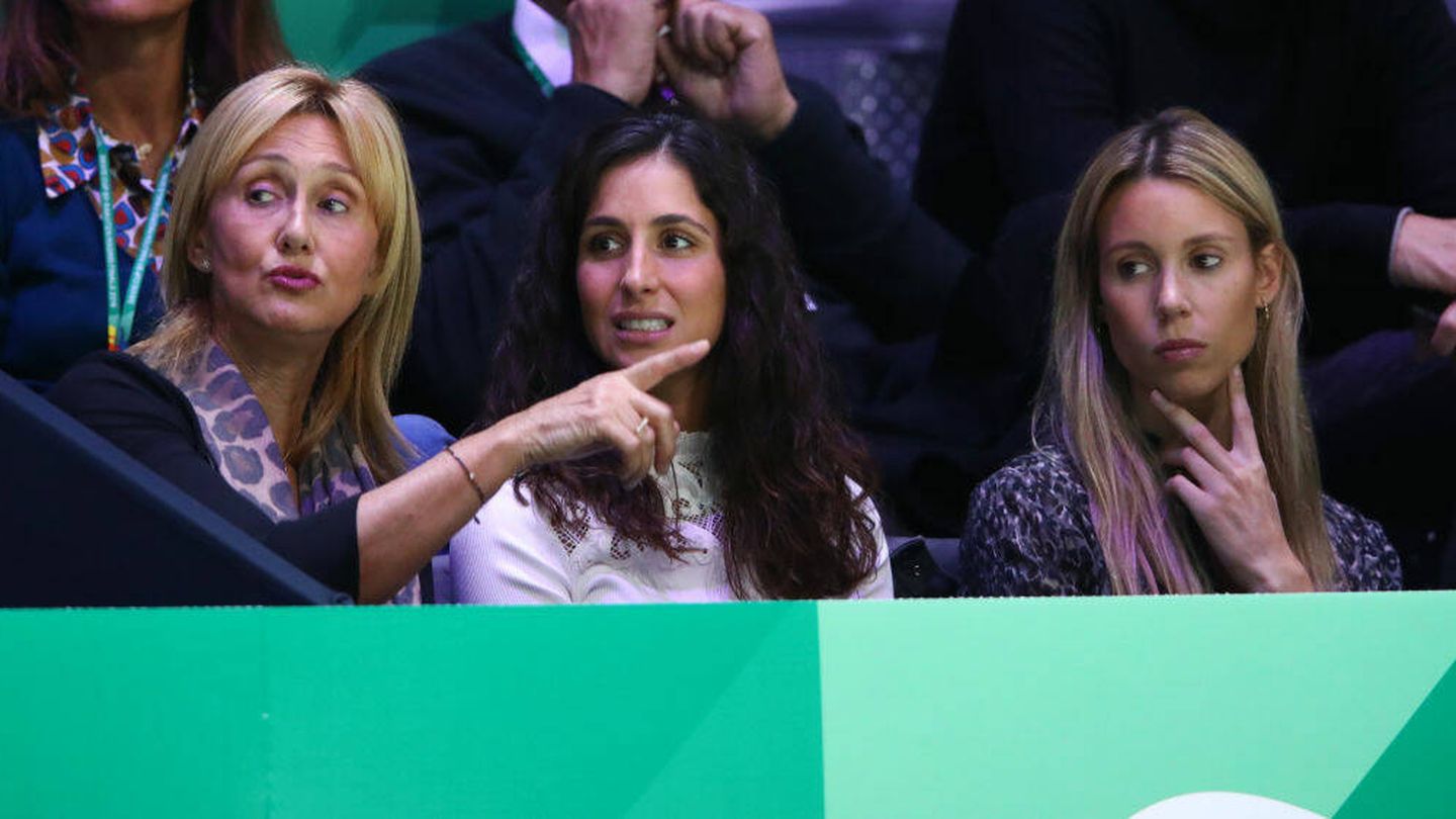 La madre, la esposa y la hermana de Rafa Nadal, durante un partido en Madrid. (Getty)