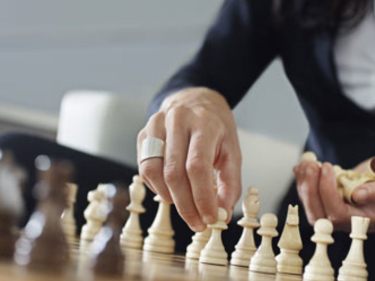 El ajedrez: un método eficaz para mejorar como mujer y directiva (incluso  si no sabes jugar)