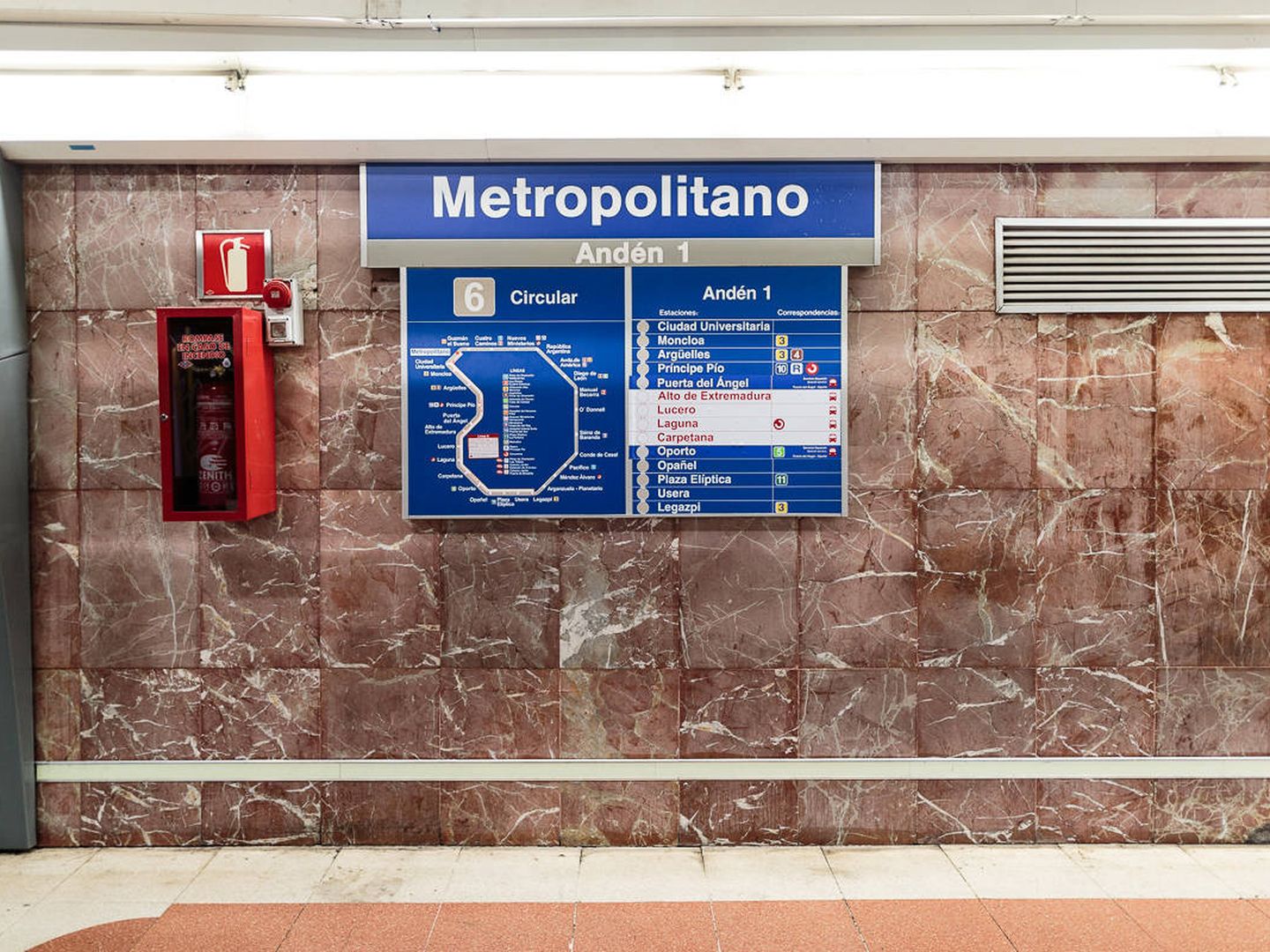 Estación de Metropolitano, en Ciudad Universitaria. 