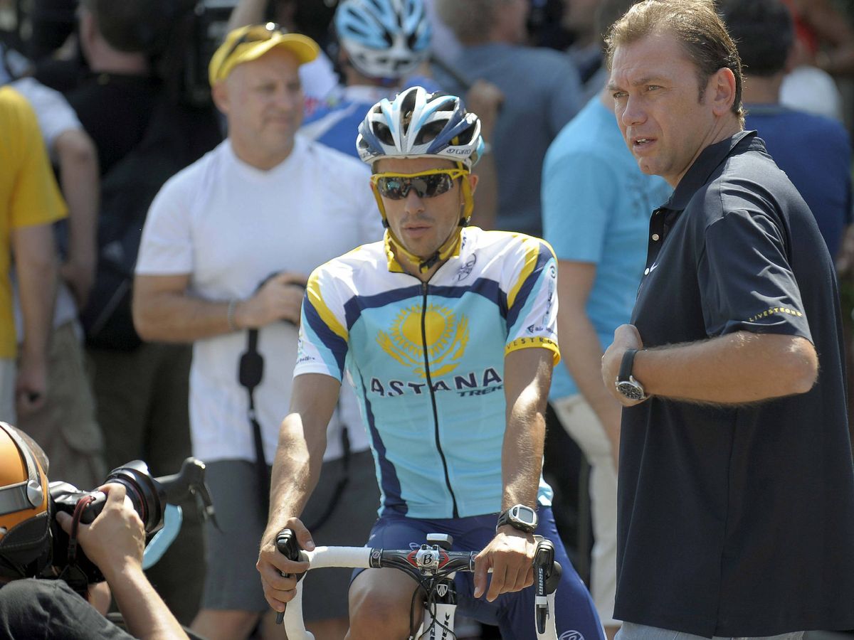 Foto: Bruyneel, junto a Contador en un entrenamiento de Astana en Mónaco. (EFE)