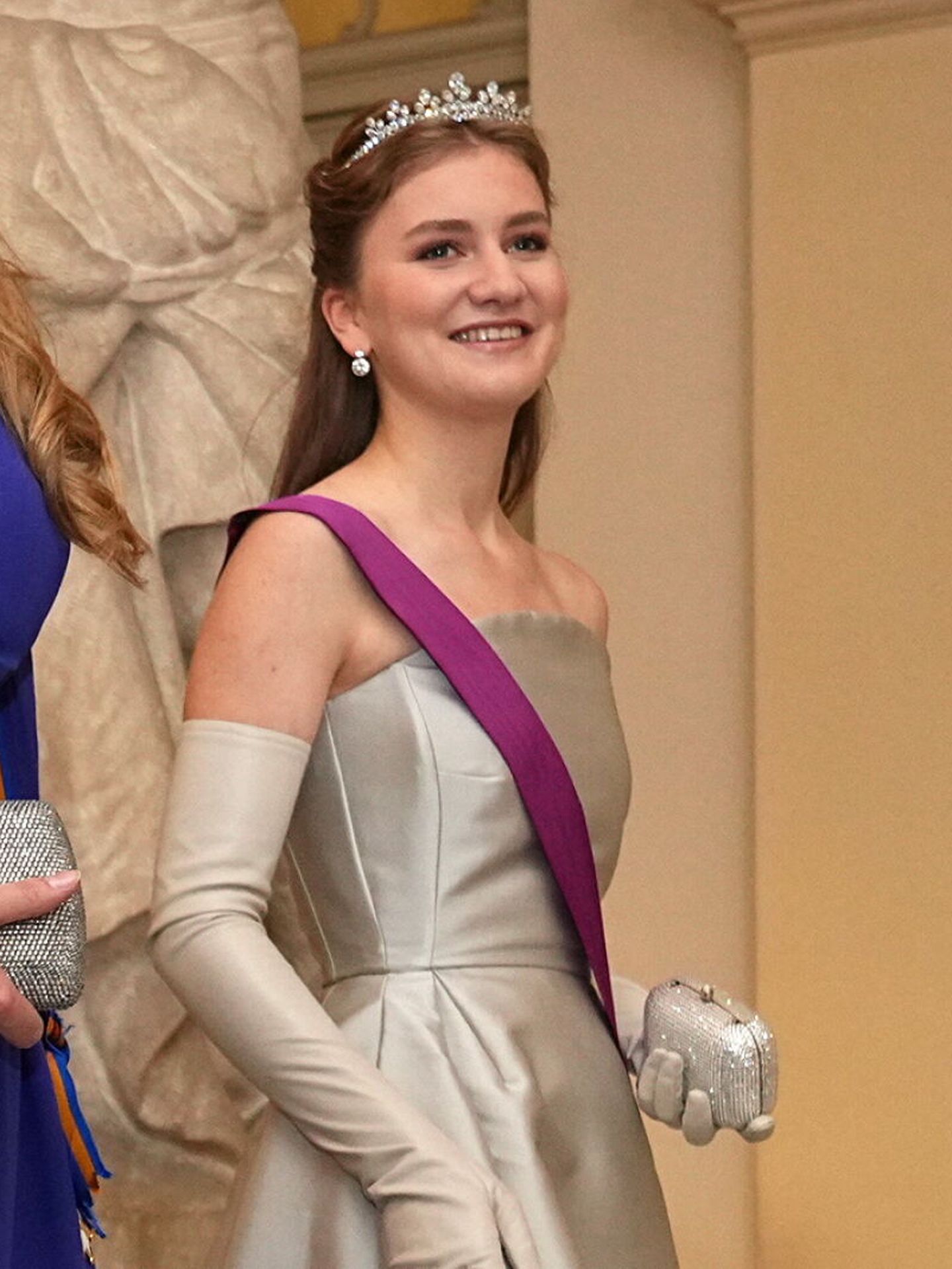 La princesa Elisabeth, con la tiara Wolfers en Dinamarca. (Efe)