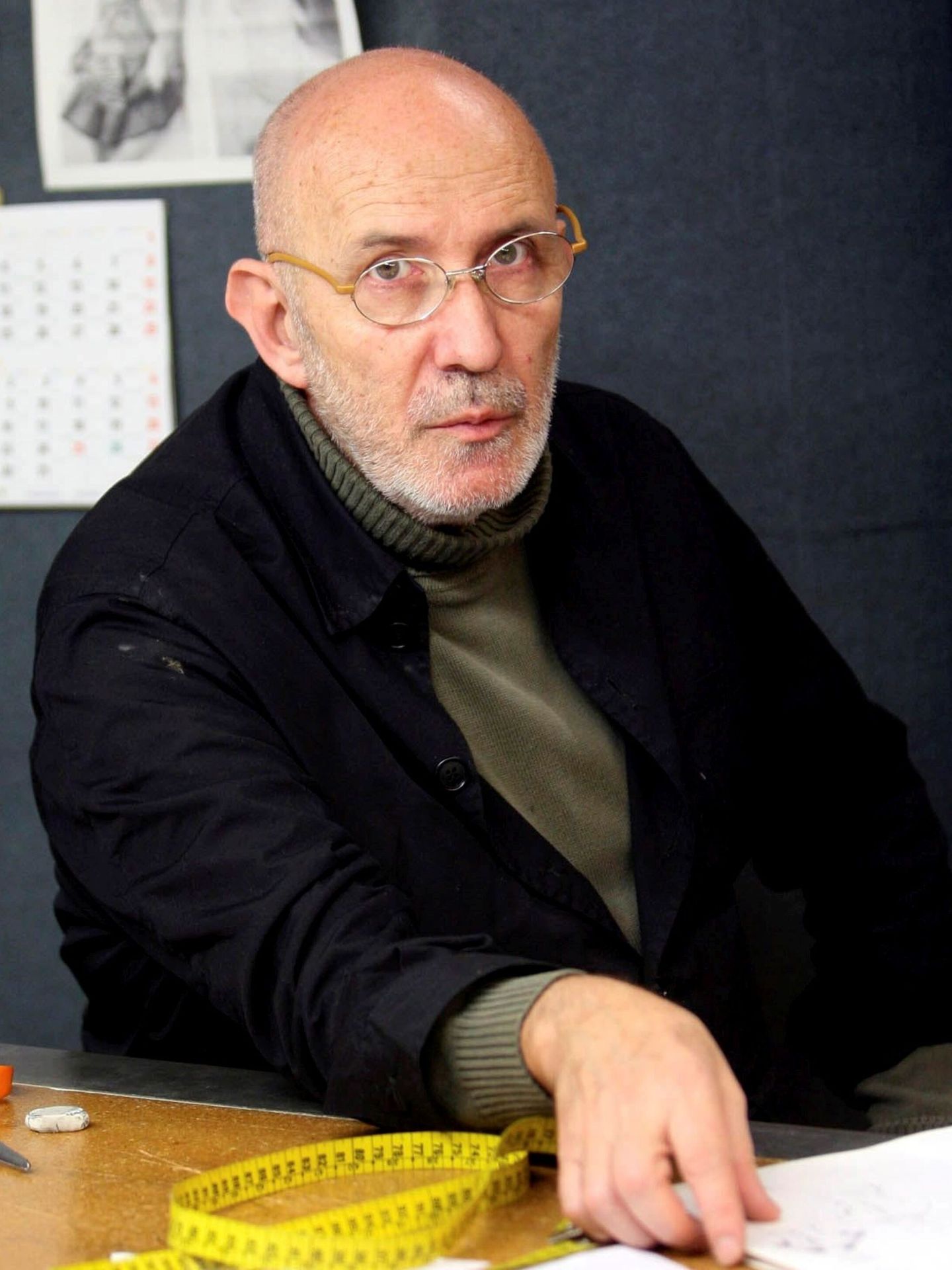 El modista, diseñador y empresario catalán Antonio Miró. (EFE/Albert Olivé)