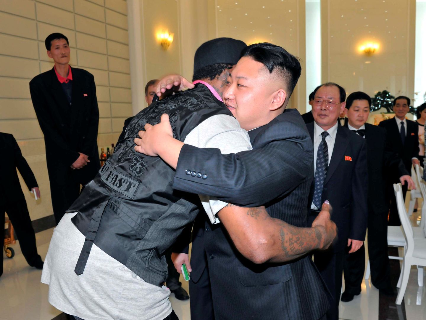 Kim Jong-y Dennis Rodman se funden en un abrazo en Corea del Norte | Reuters