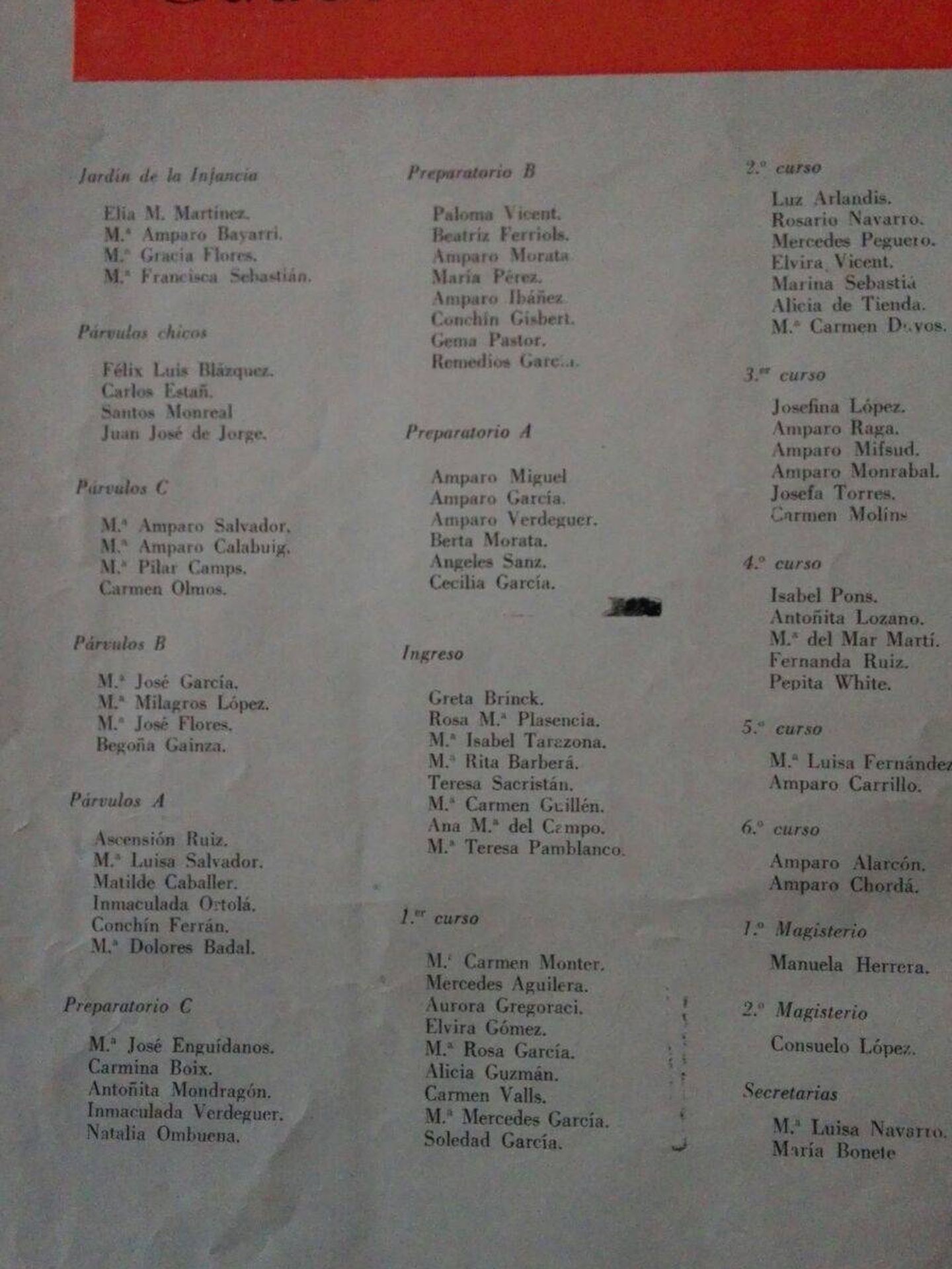 Mención de honor a Rita Barberá en la Revista del Colegio Domus de Valencia, en 1958, cuando tenía diez años. 
