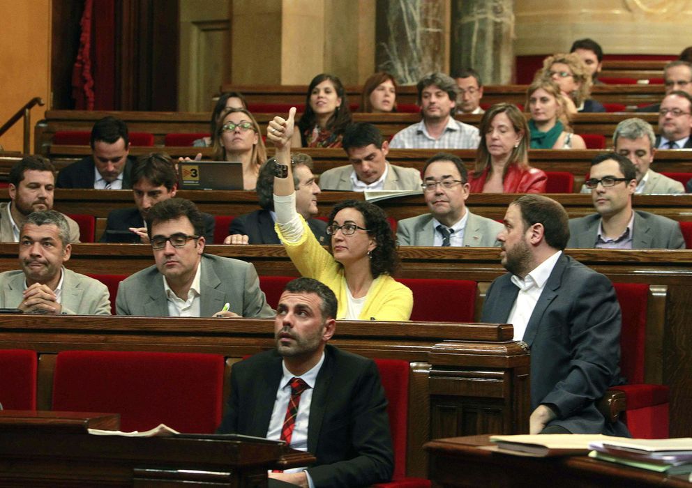 Foto: Diputados de ERC en el Parlamento catalán. (EFE)
