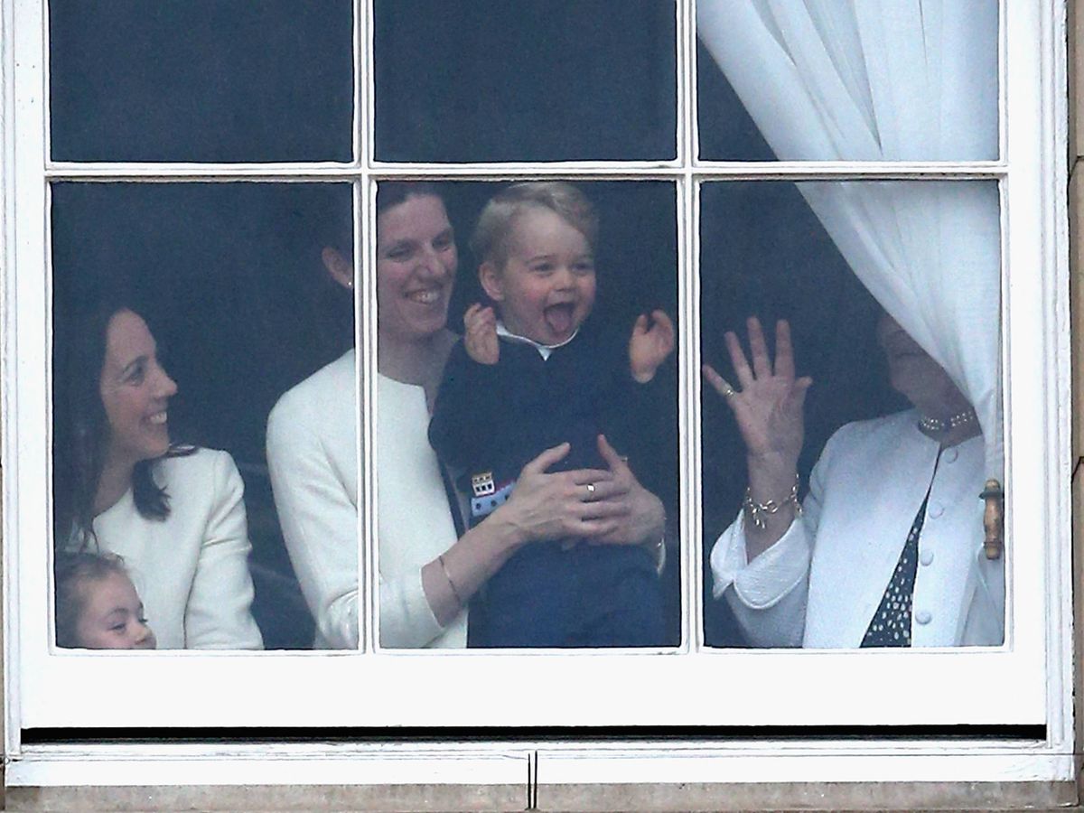 Foto: María Teresa Turrión, la niñera de los duques de Cambridge, con el príncipe George. (Getty)