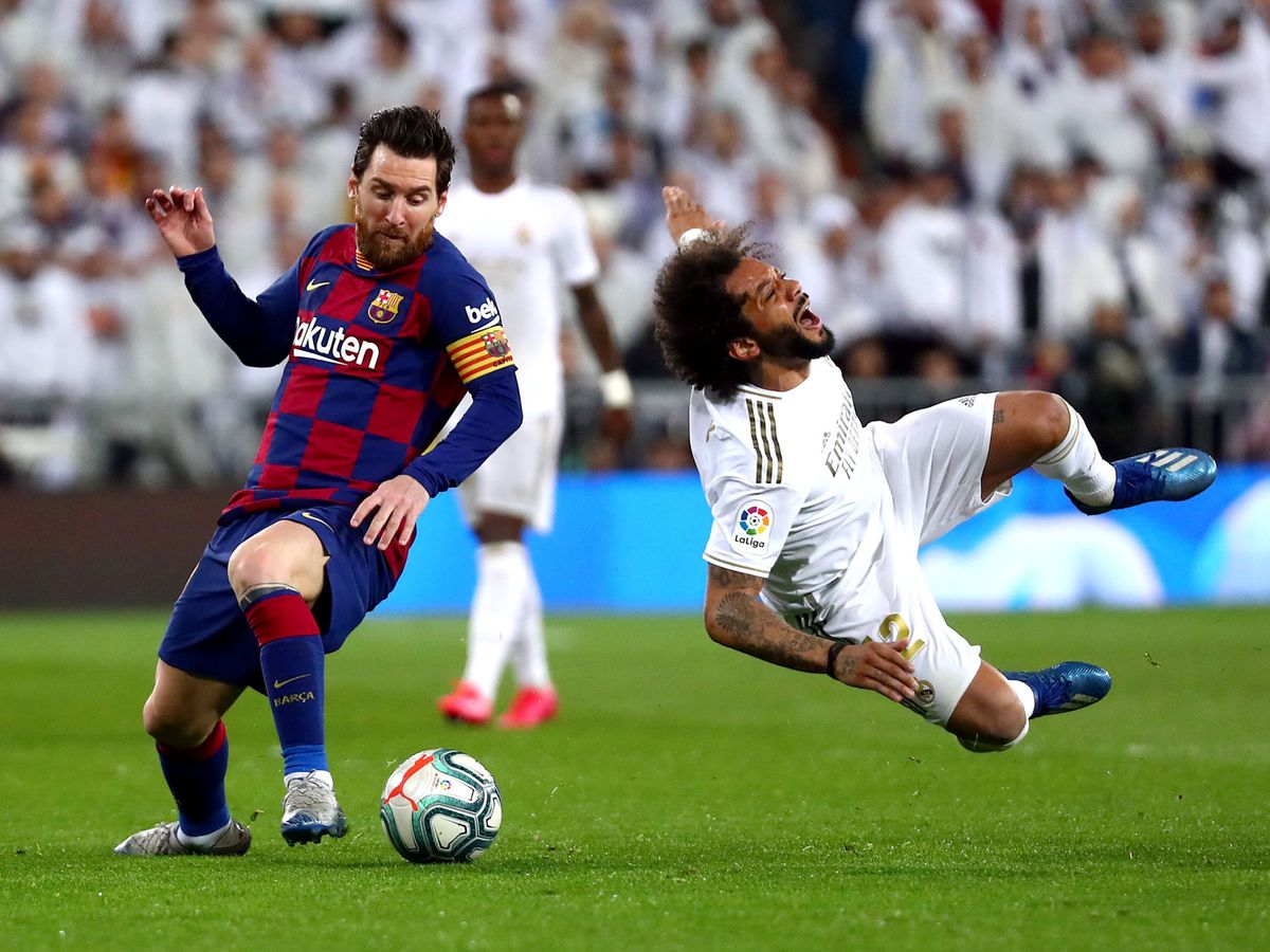 Foto: Messi y Marcelo en el reciente Clásico de hace dos semanas. (Reuters)