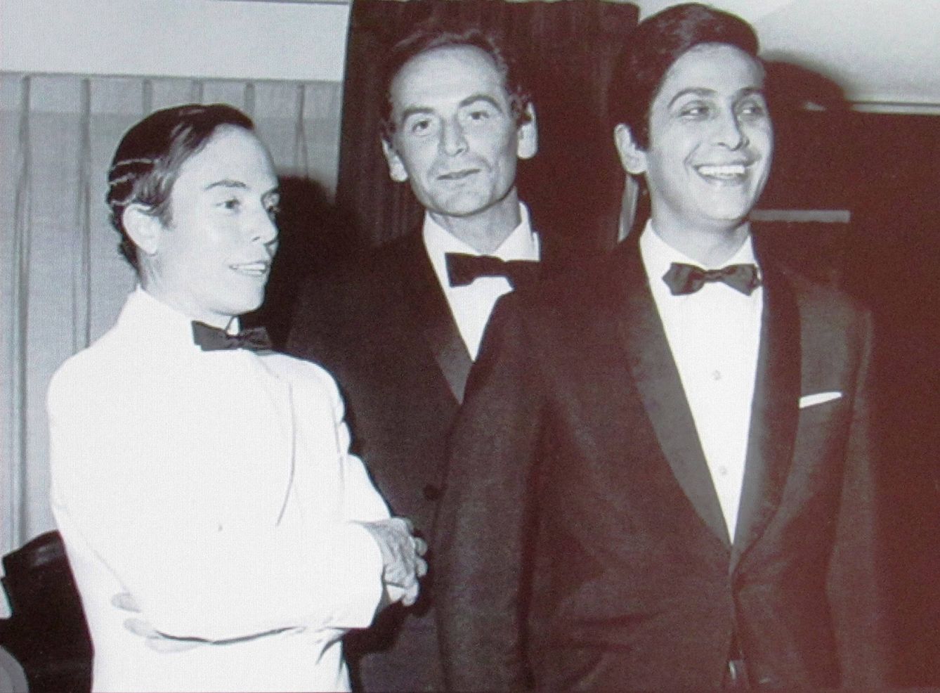 Manuel Pertegaz con Pierre Cardin y Valentino.