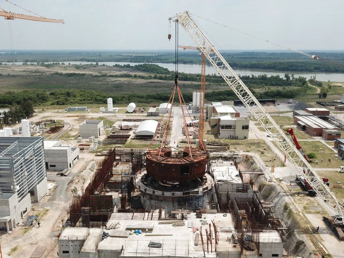 Foto: El mini reactor nuclear CAREM, en Argentina, en construcción en una foto de 2022. (CNEA)
