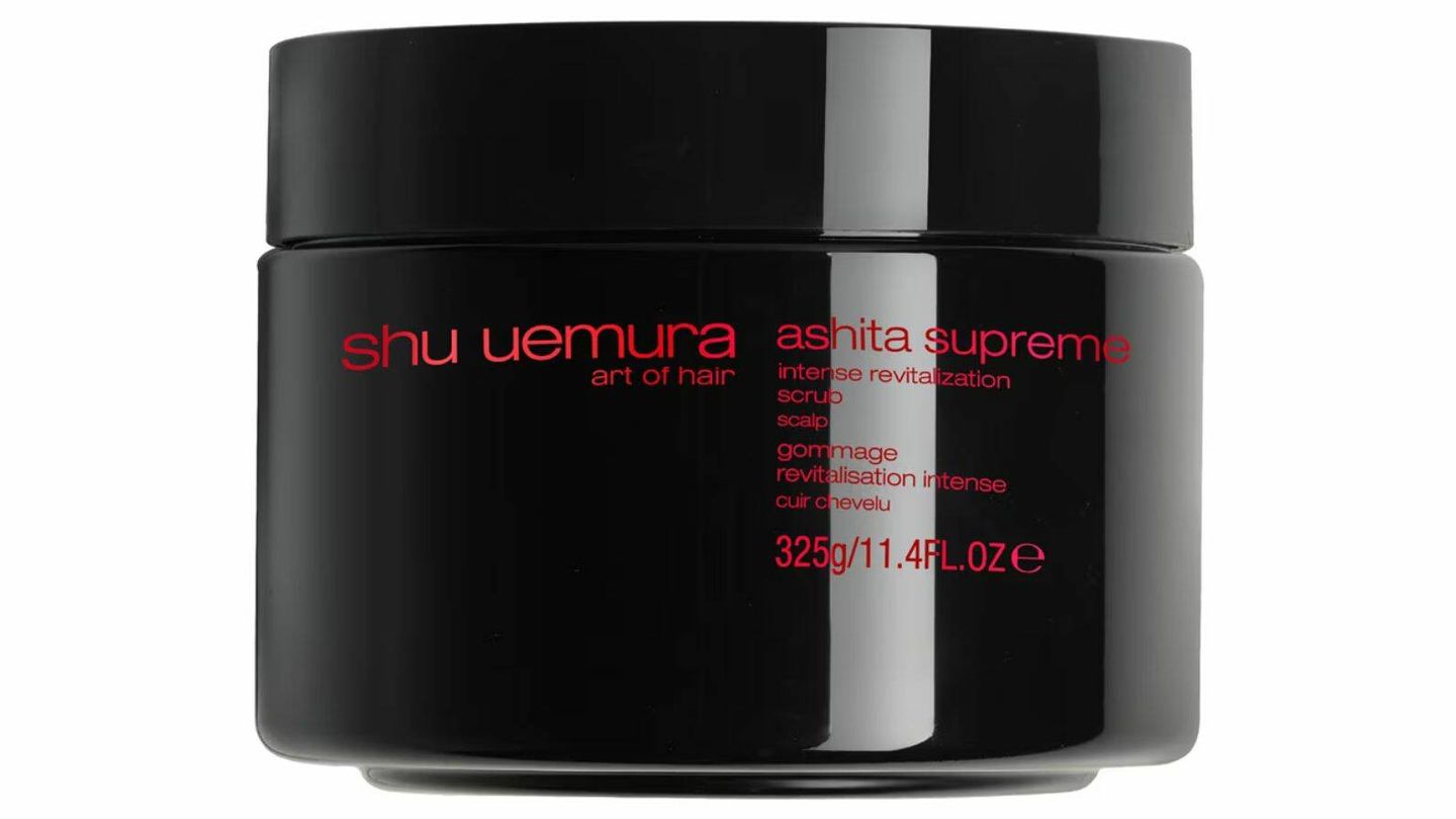 Revitalizing Supreme Scalp Scrub de Shu Uemura.