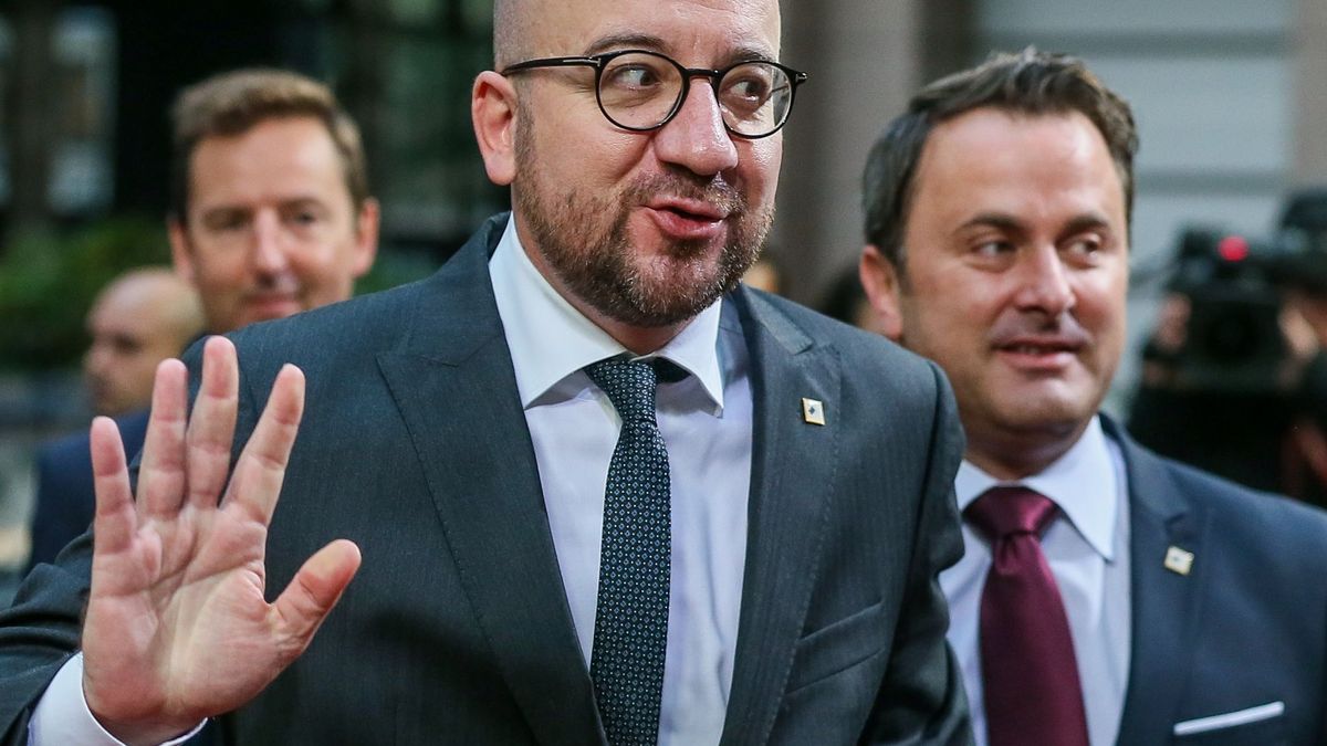 El primer ministro belga se desmarca de la "oferta" de asilo a Puigdemont
