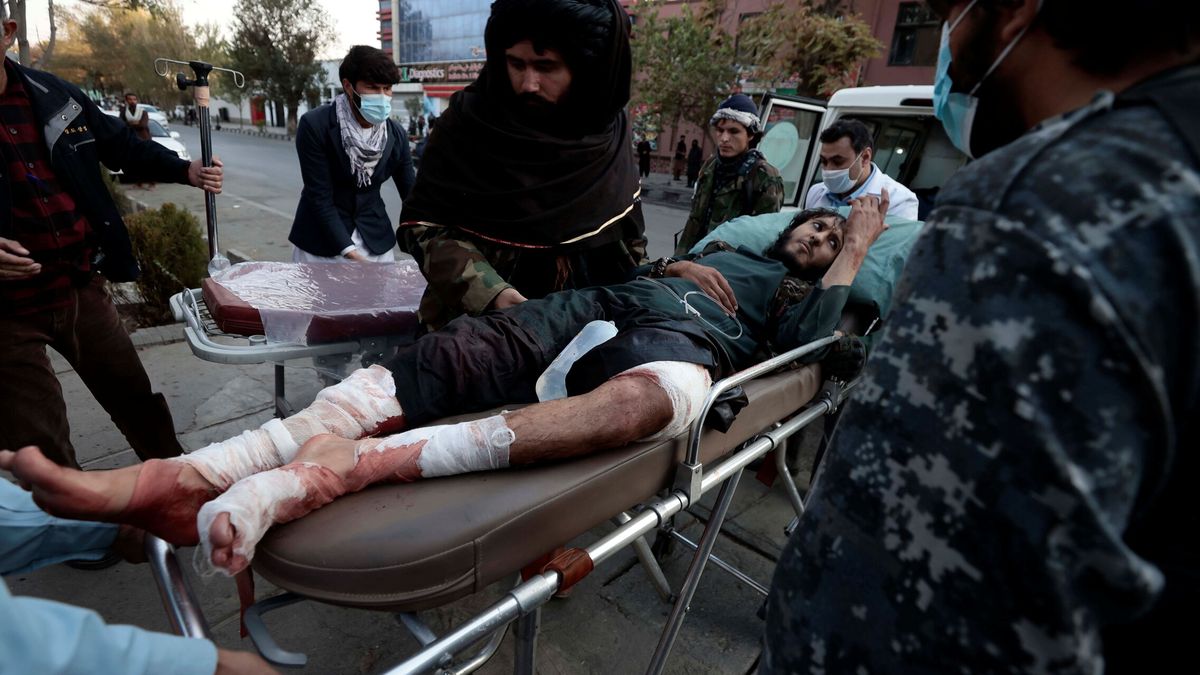 Al menos 25 muertos en un atentado cerca de un hospital militar en Kabul