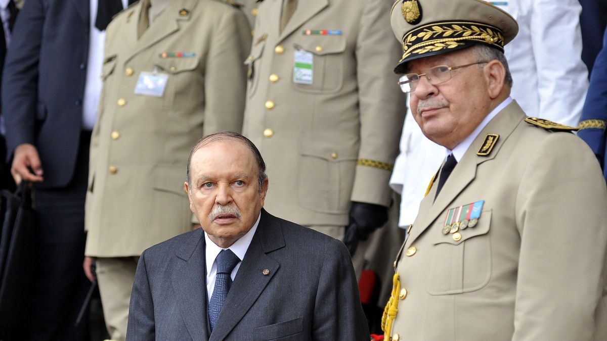Fallece el jefe del Ejército argelino y hombre fuerte Ahmed Gaid Salah