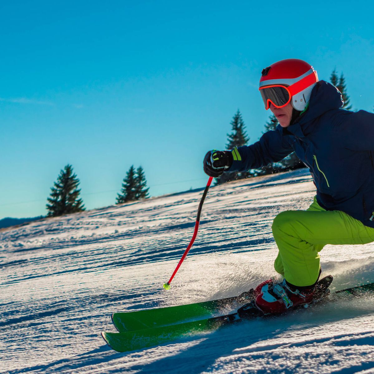 El casco es parte imprescindible de tu equipo de esquí - Blog