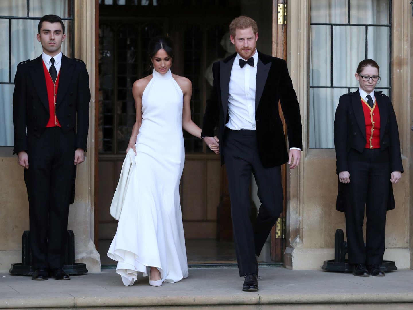 Meghan Markle escogió un vestido de noche para el baile de su boda con el príncipe Harry confeccionado por Stella McCartney. (Reuters)