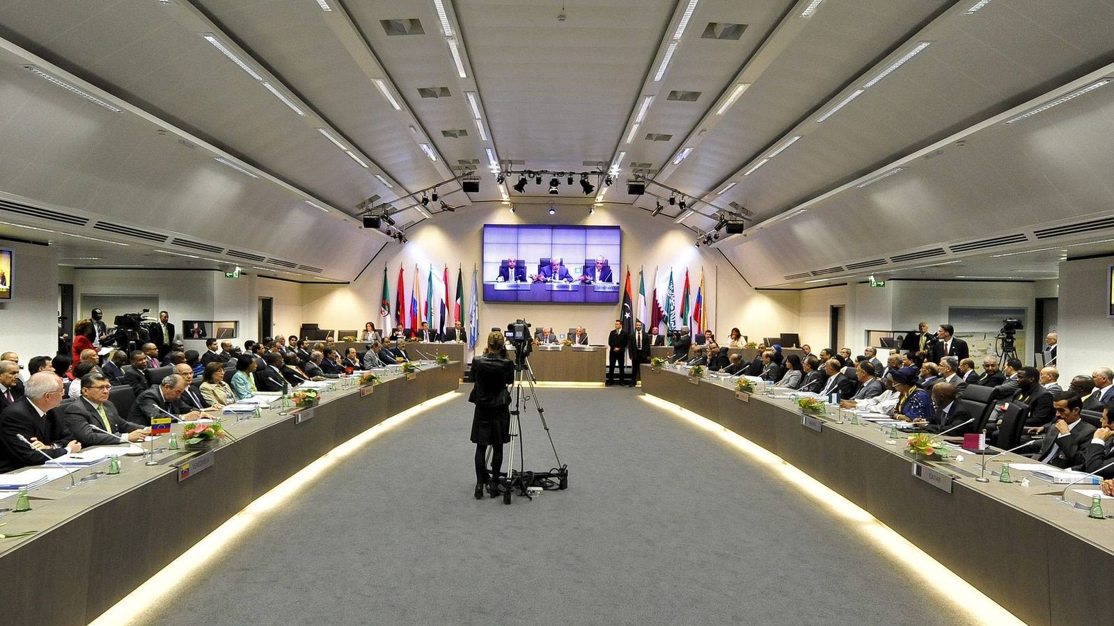 Foto: Reunión de la Organización de Países Exportadores de Petróleo. (OPEP) 