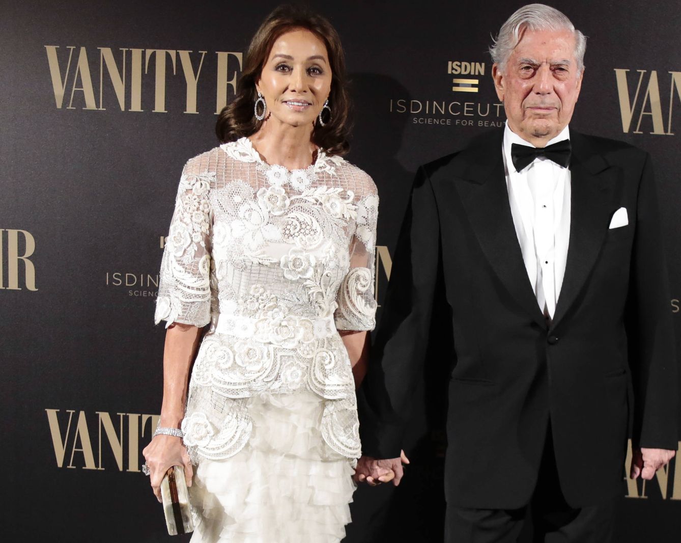 Preysler y Vargas Llosa en la fiesta de 'Vanity Fair' (Gtres)