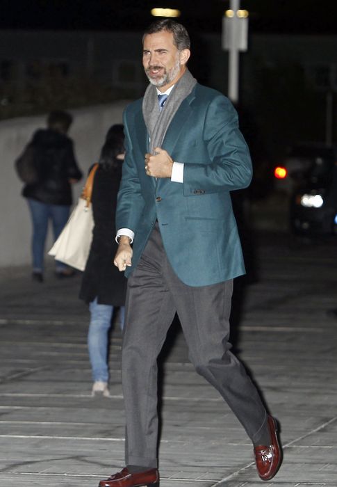 Foto: El príncipe Felipe accediendo a la Clínica Quirón de Madrid (I.C.)