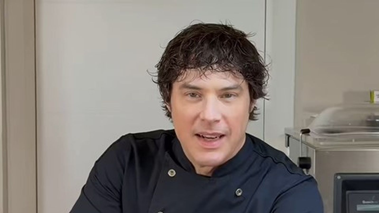 Jordi Cruz, cocinero y jurado de 'Masterchef': "Así se hace y así se arregla la siempre problemática mahonesa"