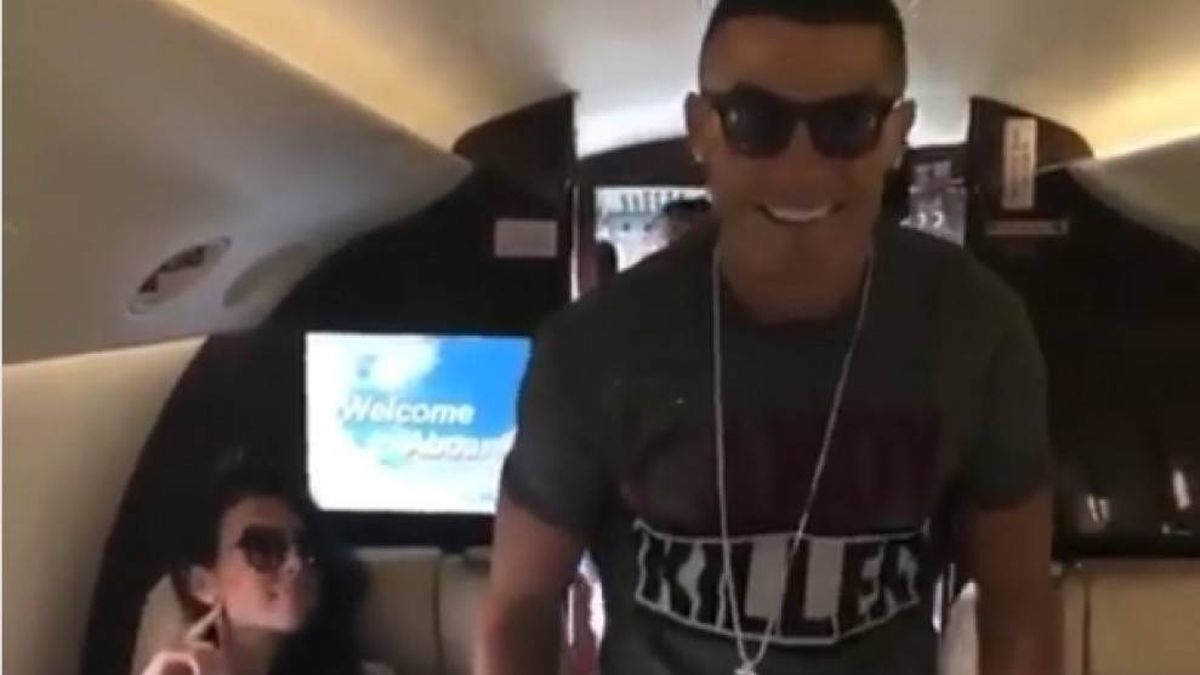 Cristiano Ronaldo se pone sexy con un baile para conquistar a Georgina en su jet privado
