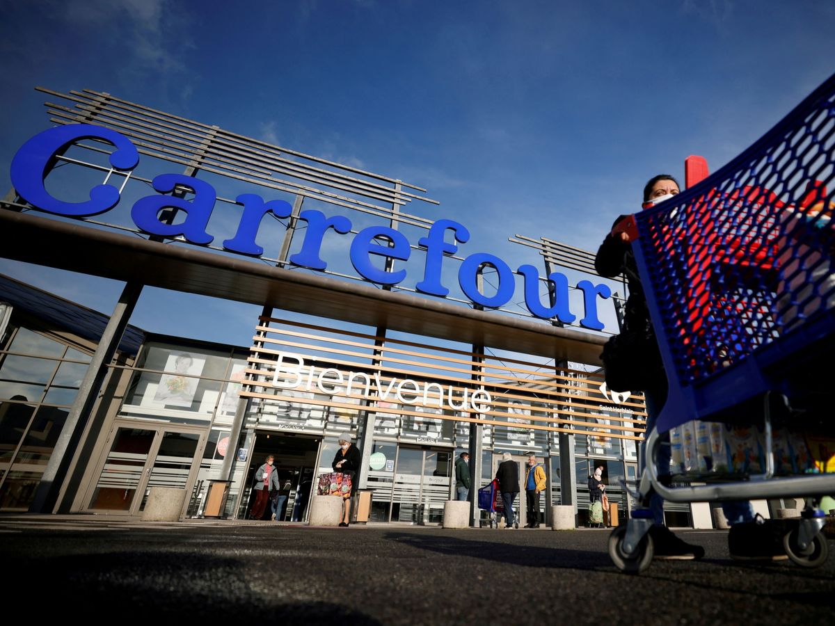 Foto: ¿Cuál es el horario de apertura de los supermercados en Semana Santa? (Reuters/Stephane Mahe)