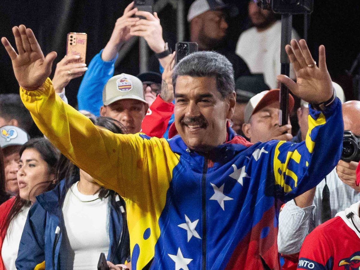 Foto: Maduro pide "respeto a la voluntad popular" tras ser proclamado presidente reelecto. (EFE/Ronald Peña R.)