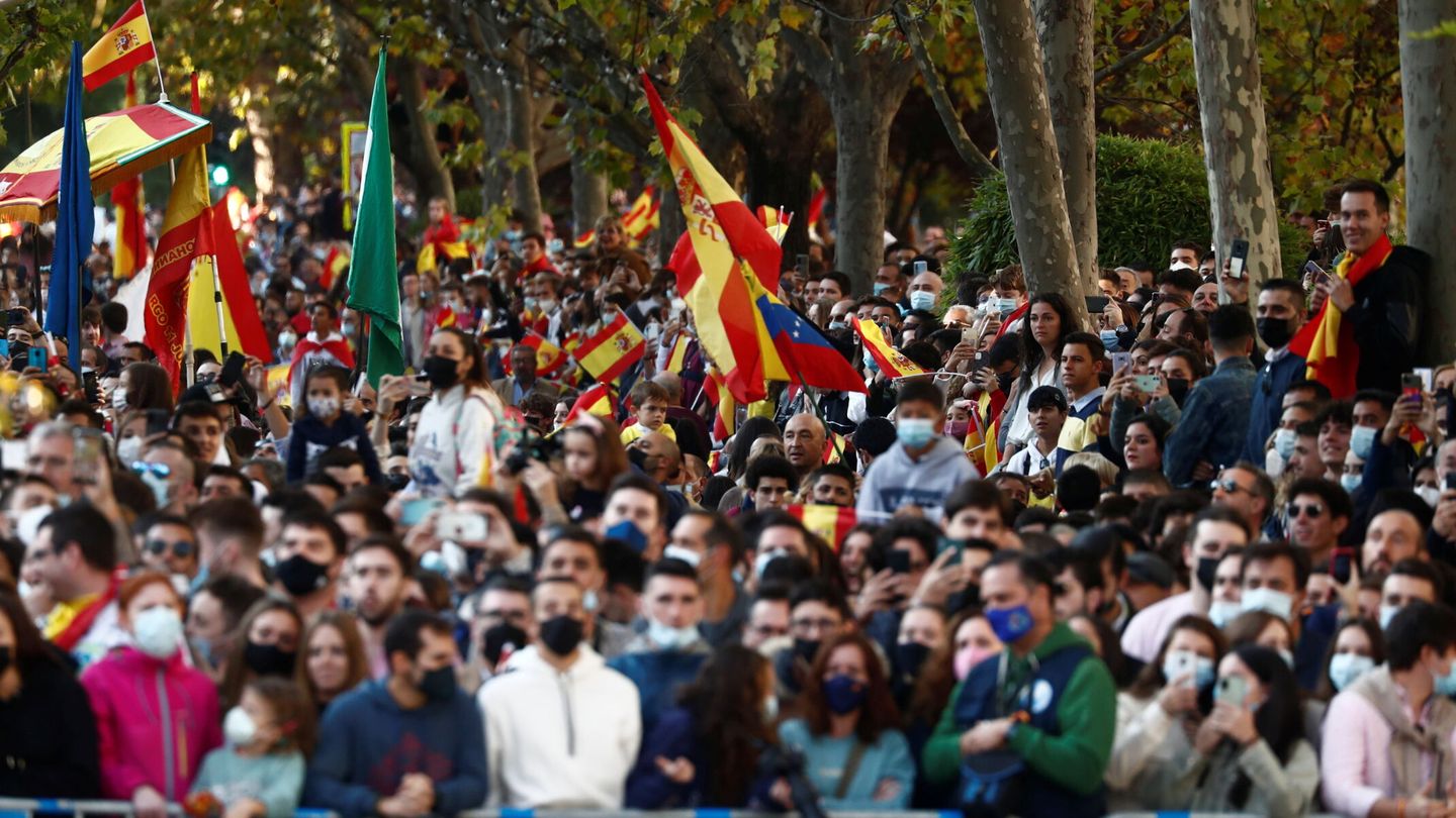 El público ha vuelto al Paseo de la Castellana para este 12-O. (Reuters)