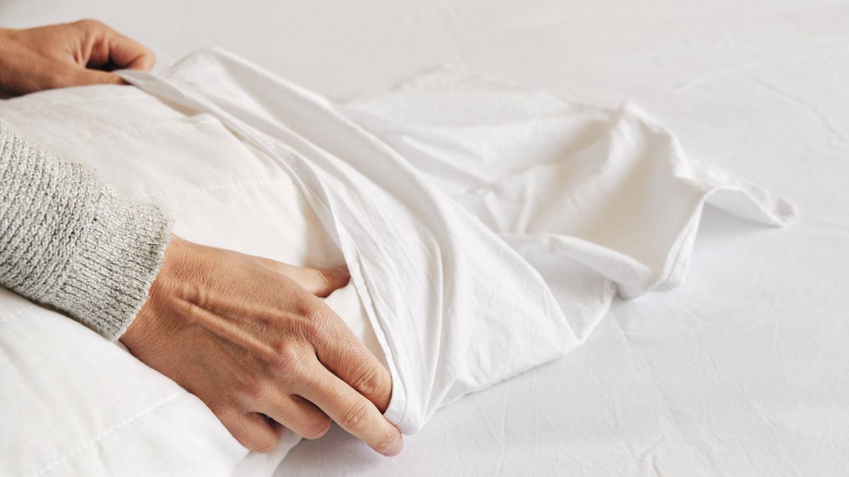 La funda de tu almohada puede tener más bacterias que el WC