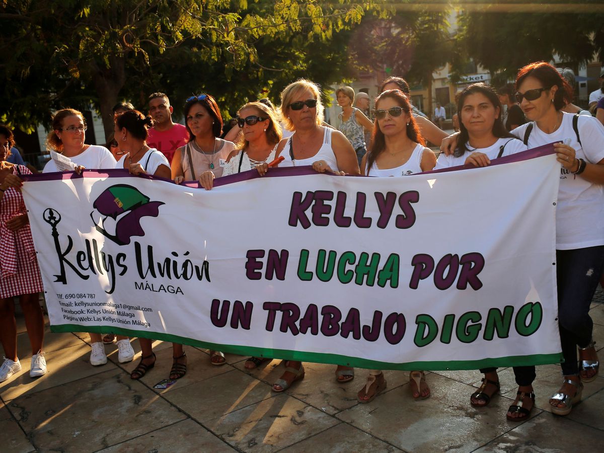 Foto: Imagen de archivo de una manifestación de 'kellys' en Málaga. (Reuters/Jon Nazca)