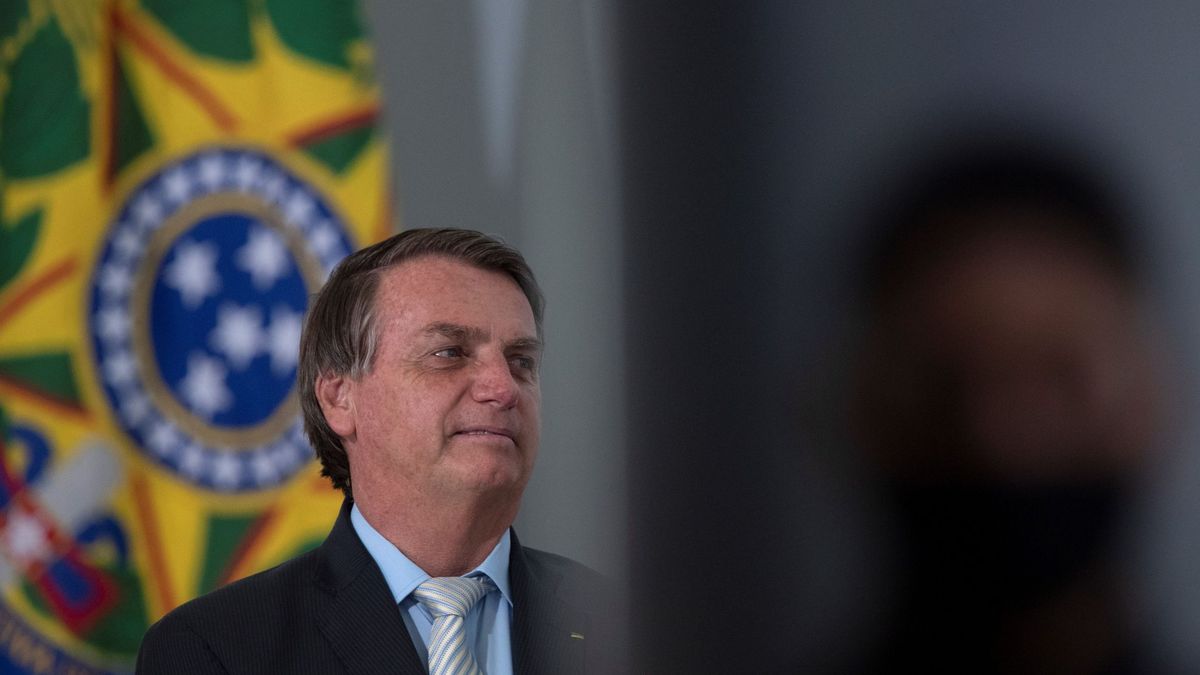 Bolsonaro confirma que gastará 3.200 M de euros en las vacunas anticovid que rechaza