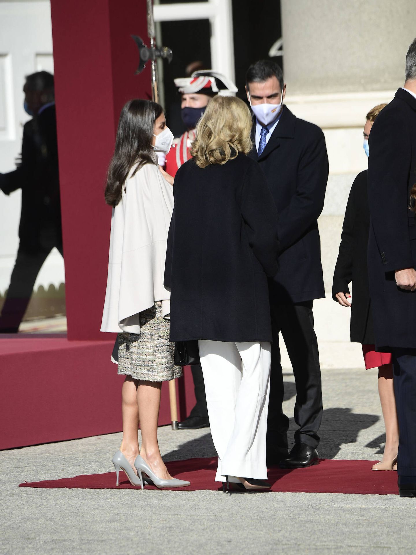 La reina Letizia y Laura Mattarella, con Pedro Sánchez. (Limited Pictures)
