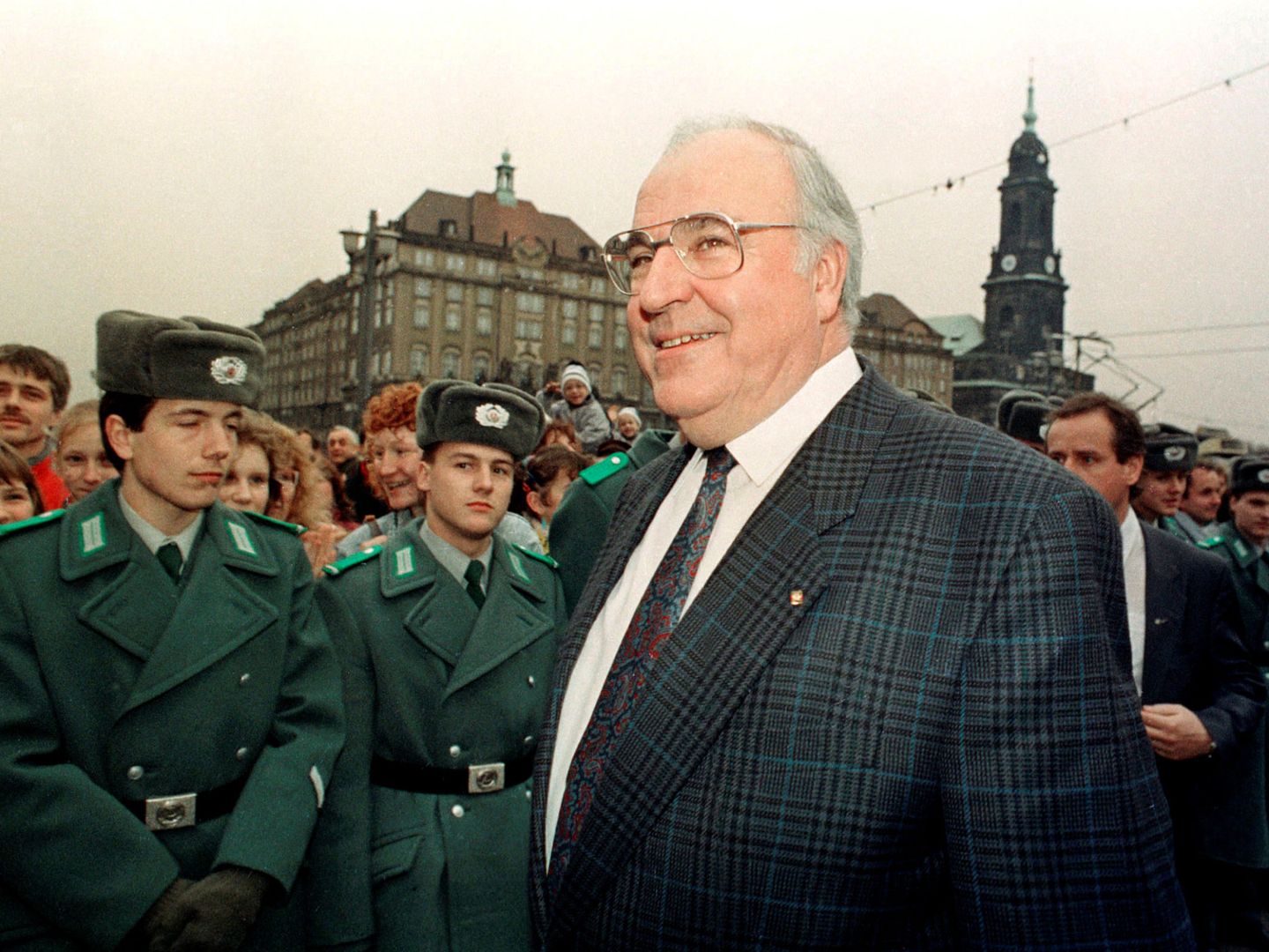 Foto de archivo del entonces canciller alemán Helmut Kohl en 1989. (Reuters)