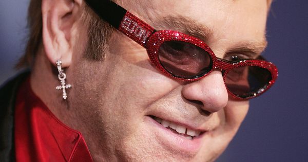 Foto: Elton John, durante un concierto. (Getty)