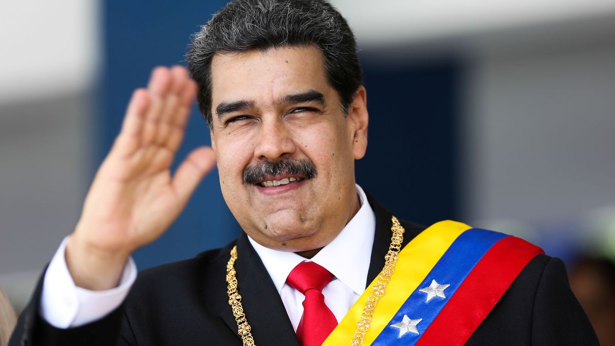 La oposición a Maduro se ofrece a la Fiscalía para recuperar fondos saqueados