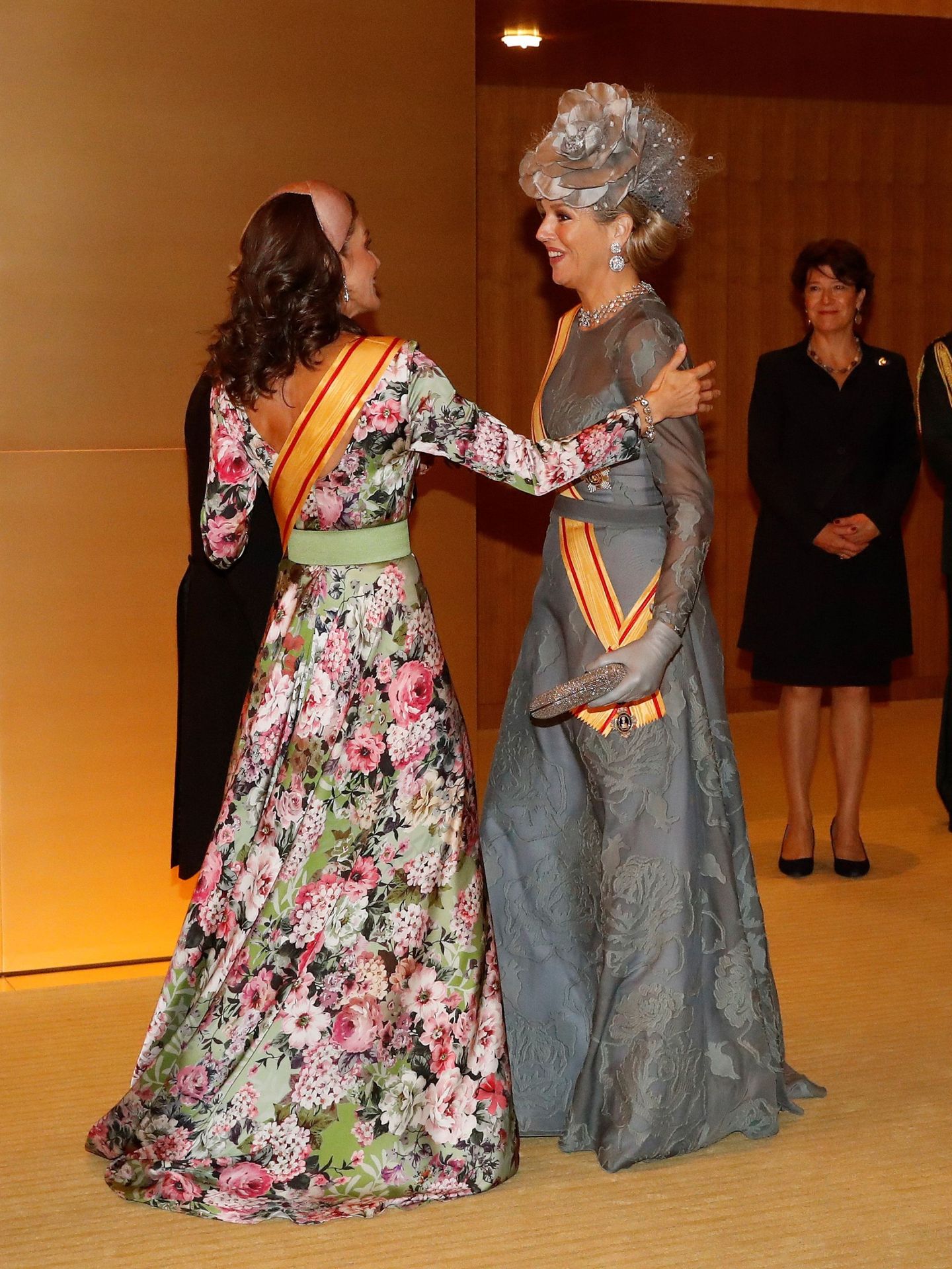La reina Letizia, con Máxima de Holanda. (EFE)