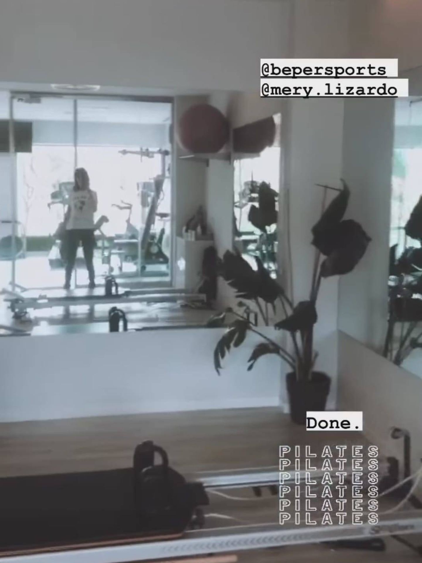 Stories de Instagram de Sara Carbonero tras practicar pilates. (Instagram @saracarbonero)
