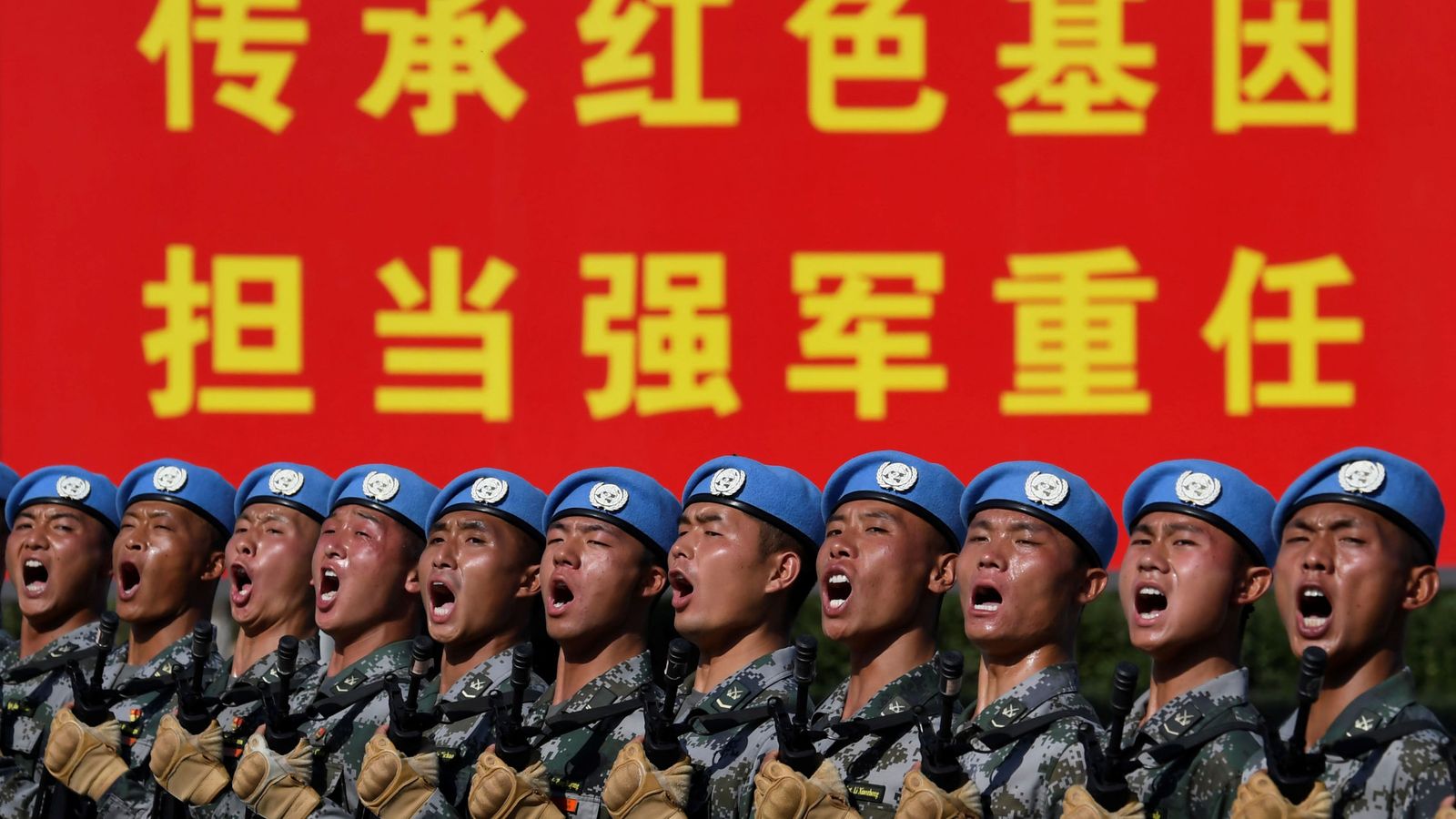 Foto: Soldados chinos desfilando con motivo del 70 aniversario de la fundación de la República Popular China. (Reuters)