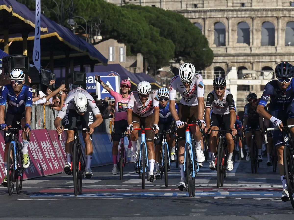 Foto: Giro de Italia 2024: cuándo empieza, calendario y etapas clave. (EFE / EPA / RICCARDO ANTIMIANI)