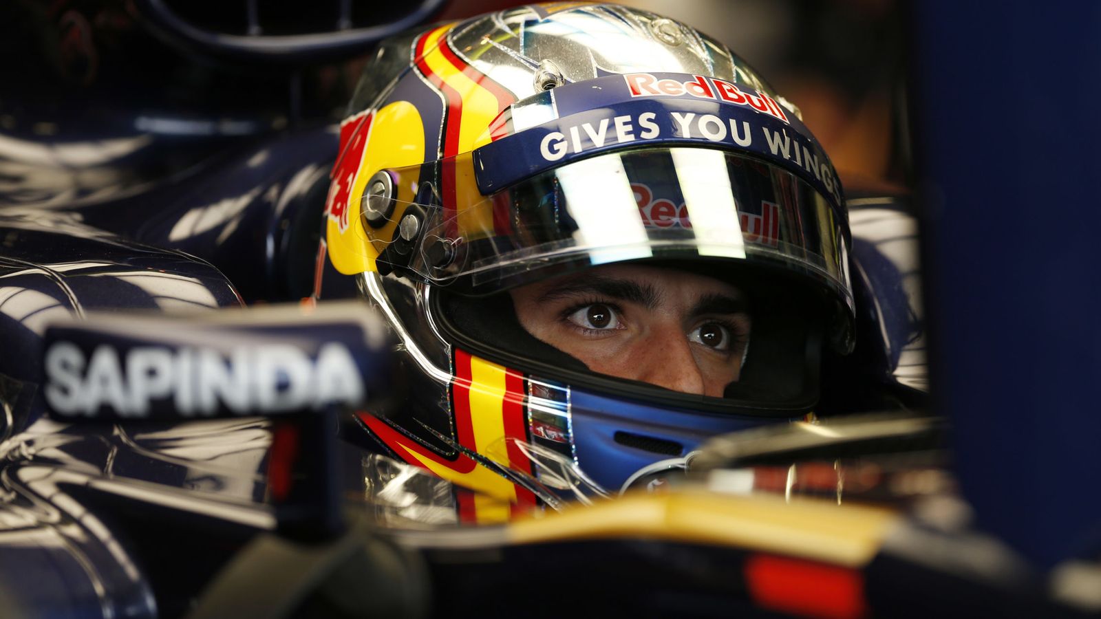 Foto: Carlos Sainz en su Toro Rosso durante el GP de Gran Bretaña.