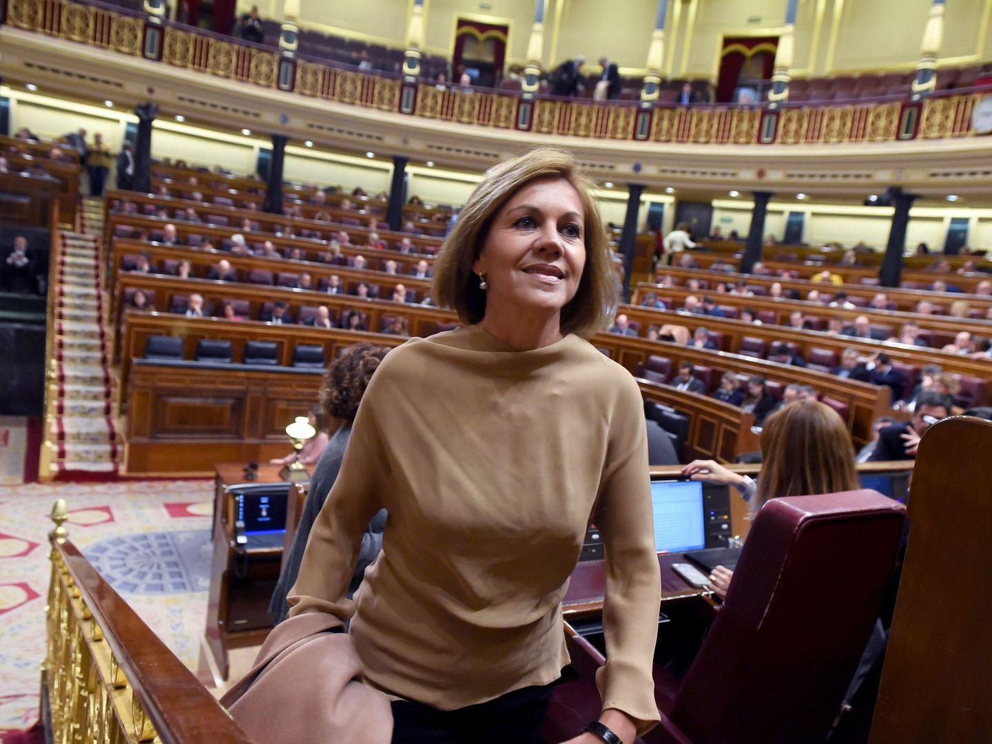 La ex secretaria general del PP María Dolores de Cospedal ayer en el Congreso. (EFE)