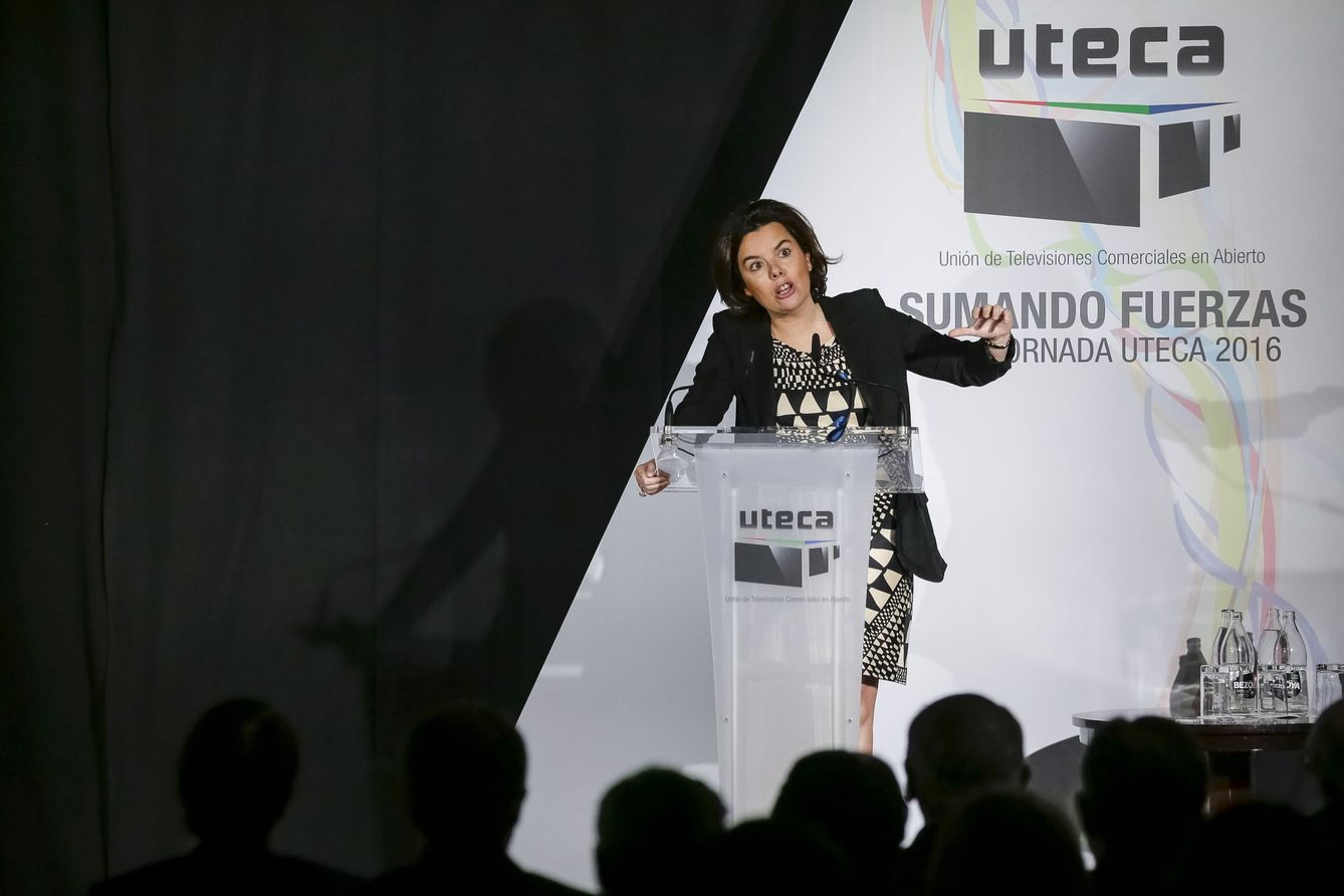 Soraya Sáenz de Santamaría, durante su intervención en la jornada anual de Uteca. (EFE)