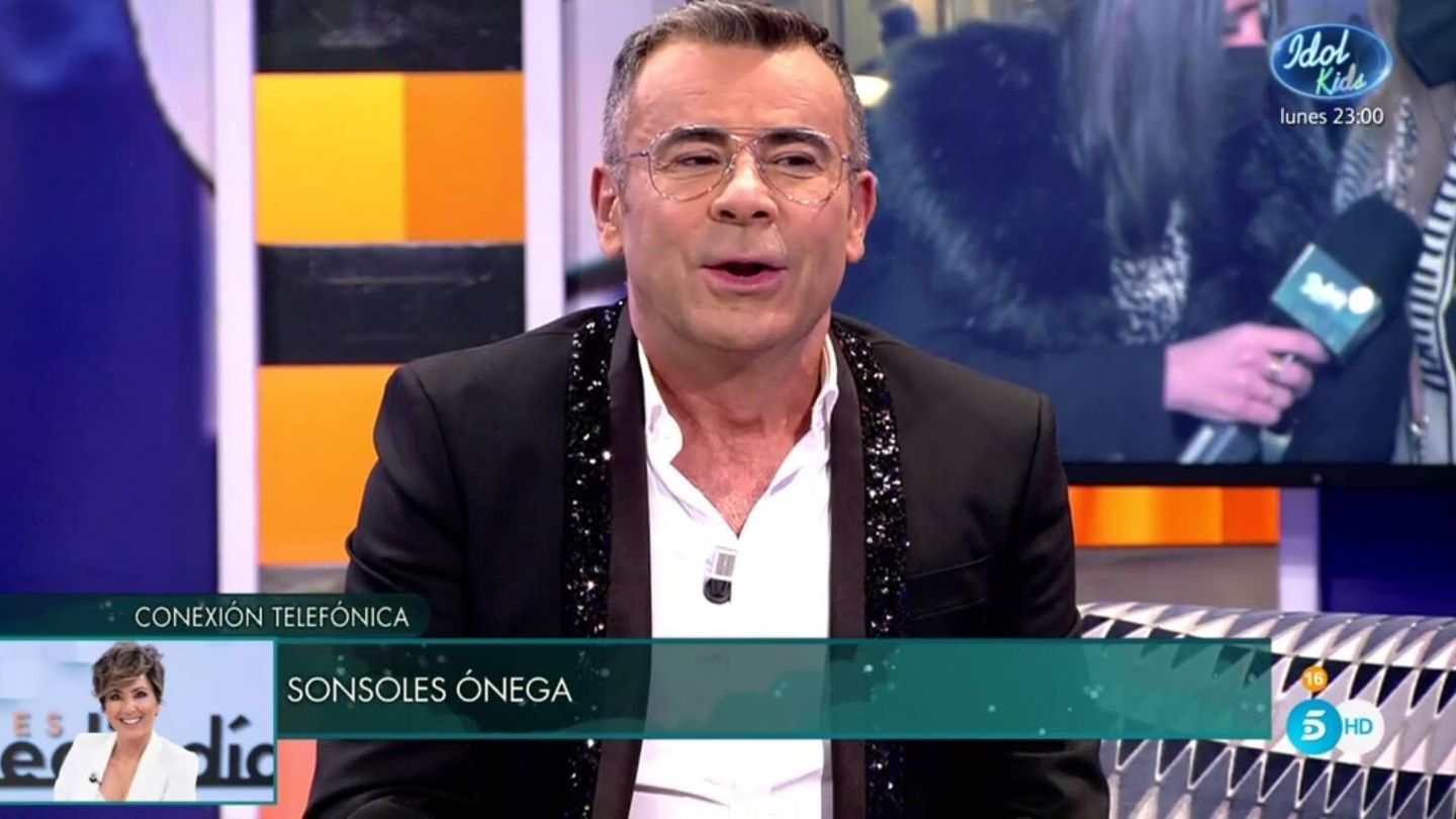 Jorge Javier hablando con Sonsoles Ónega. (Telecinco).