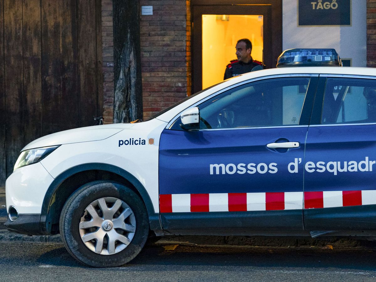Foto: Un coche de los 'mossos d'Esquadra'. (EFE/Siu Wu)