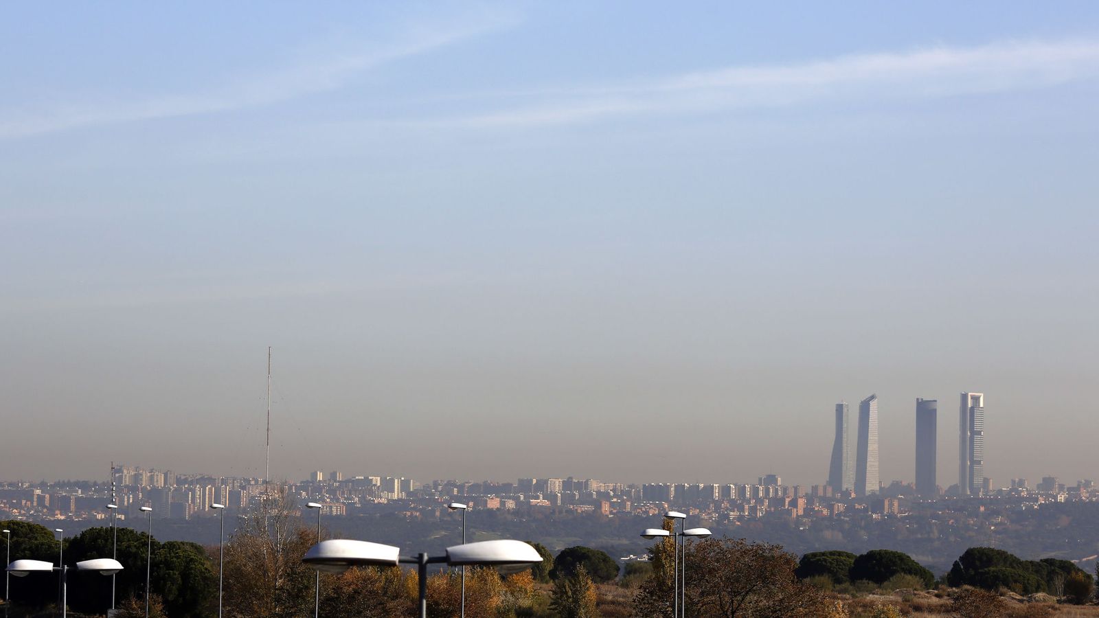 Foto: La contaminación envuelve Madrid el 3 de diciembre de 2015
