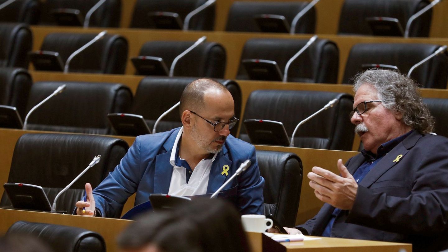 Carles Campuzano y Joan Tardà, en el Congreso. (EFE)