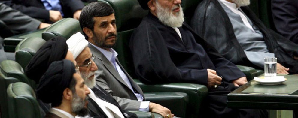 Foto: Ahmadineyad afronta un nuevo mandato con la economía en una situación dramática