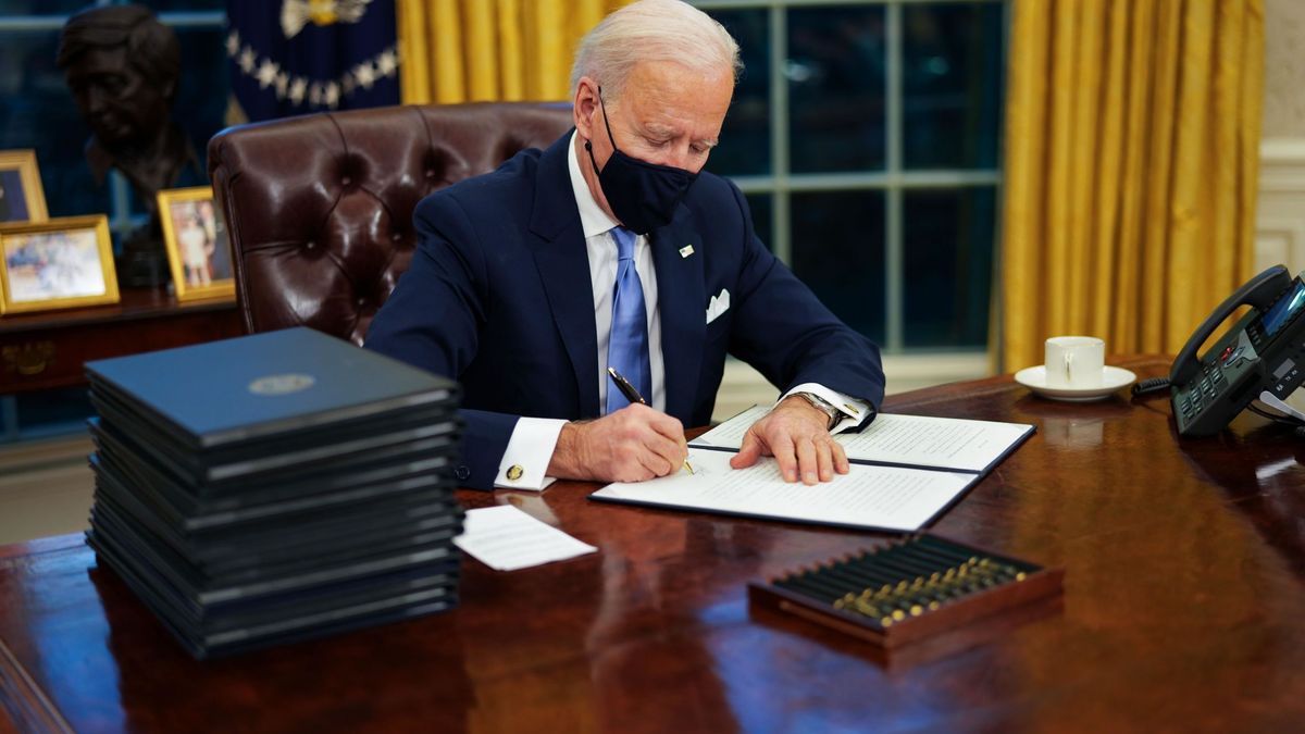 Joe Biden frena el muro con México en uno de sus primeros decretos como presidente