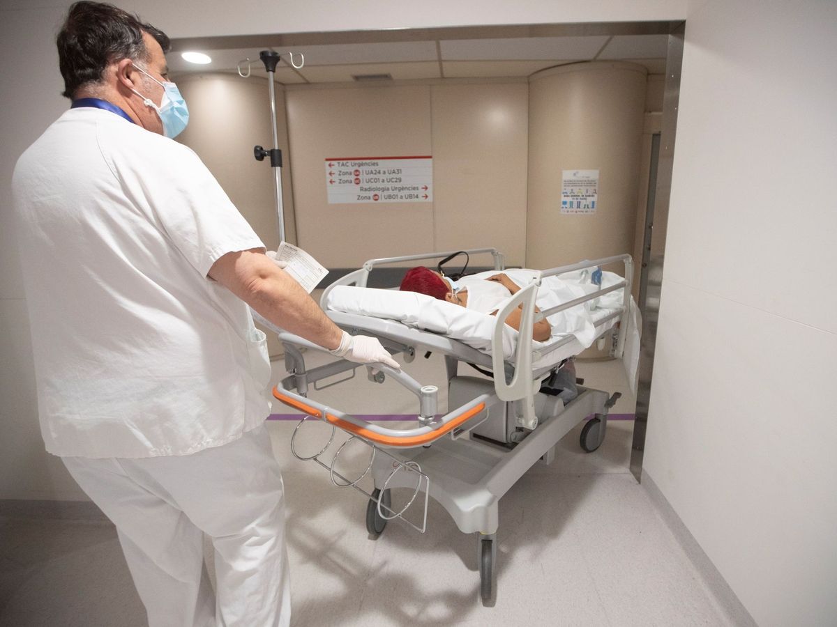 Foto: Servicio de Urgencias del Hospital Vall d'Hebron, en Barcelona. (EFE)